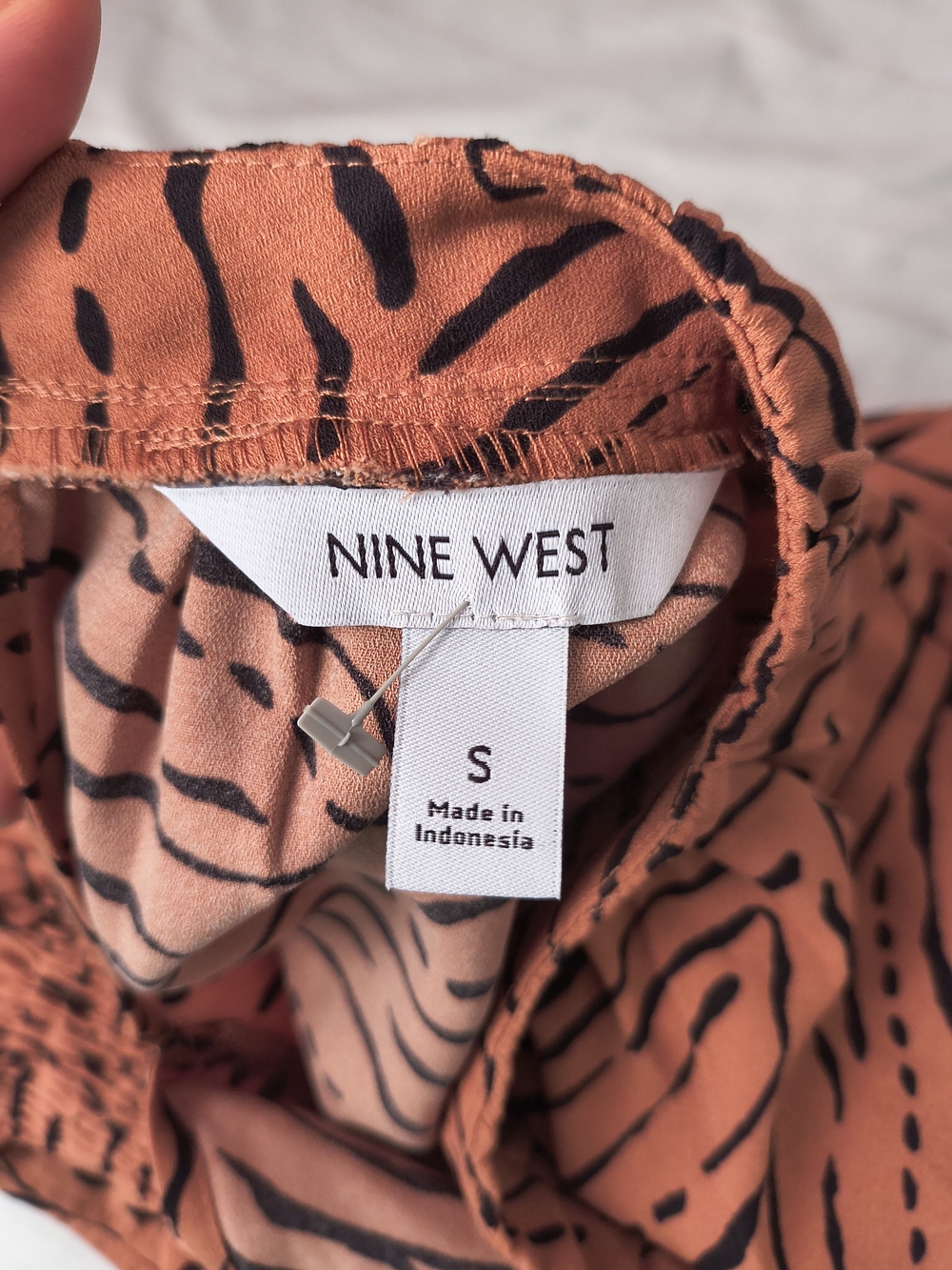 Nine West Rust Patterned Tiered Mini Dress Size S - Picture 8 of 9